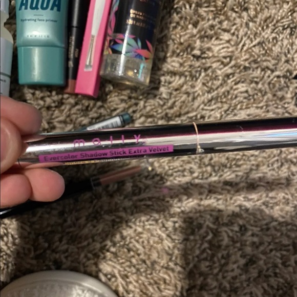 makeup - Picture 7 of 7